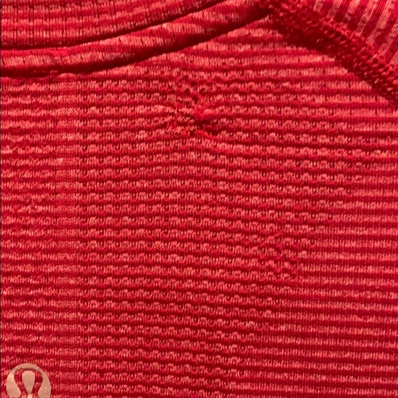 Lululemon Outrun 1/2 Zip - Picture 6 of 6